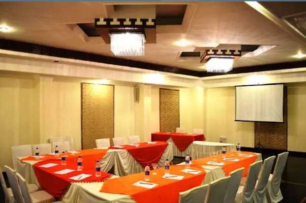 Golden Tulip Udaipur